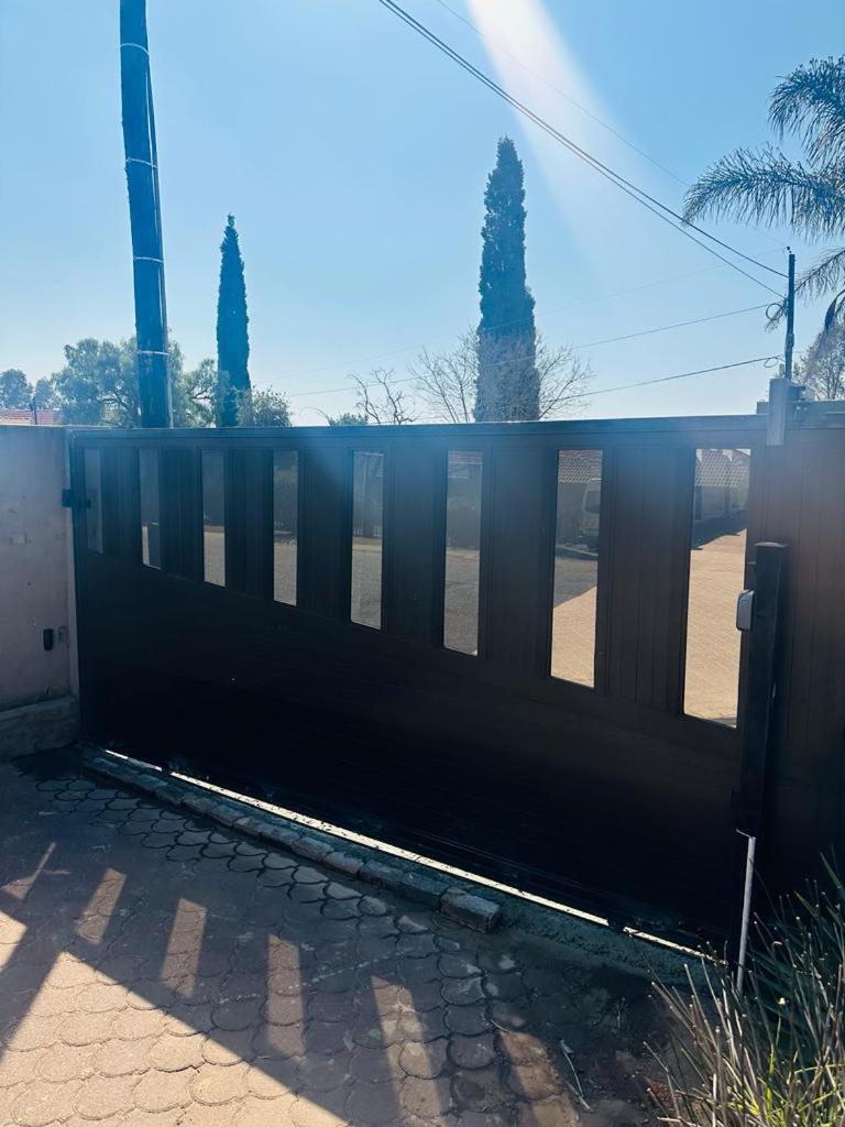 Sunrise Boutique Hotel Witbank Kültér fotó